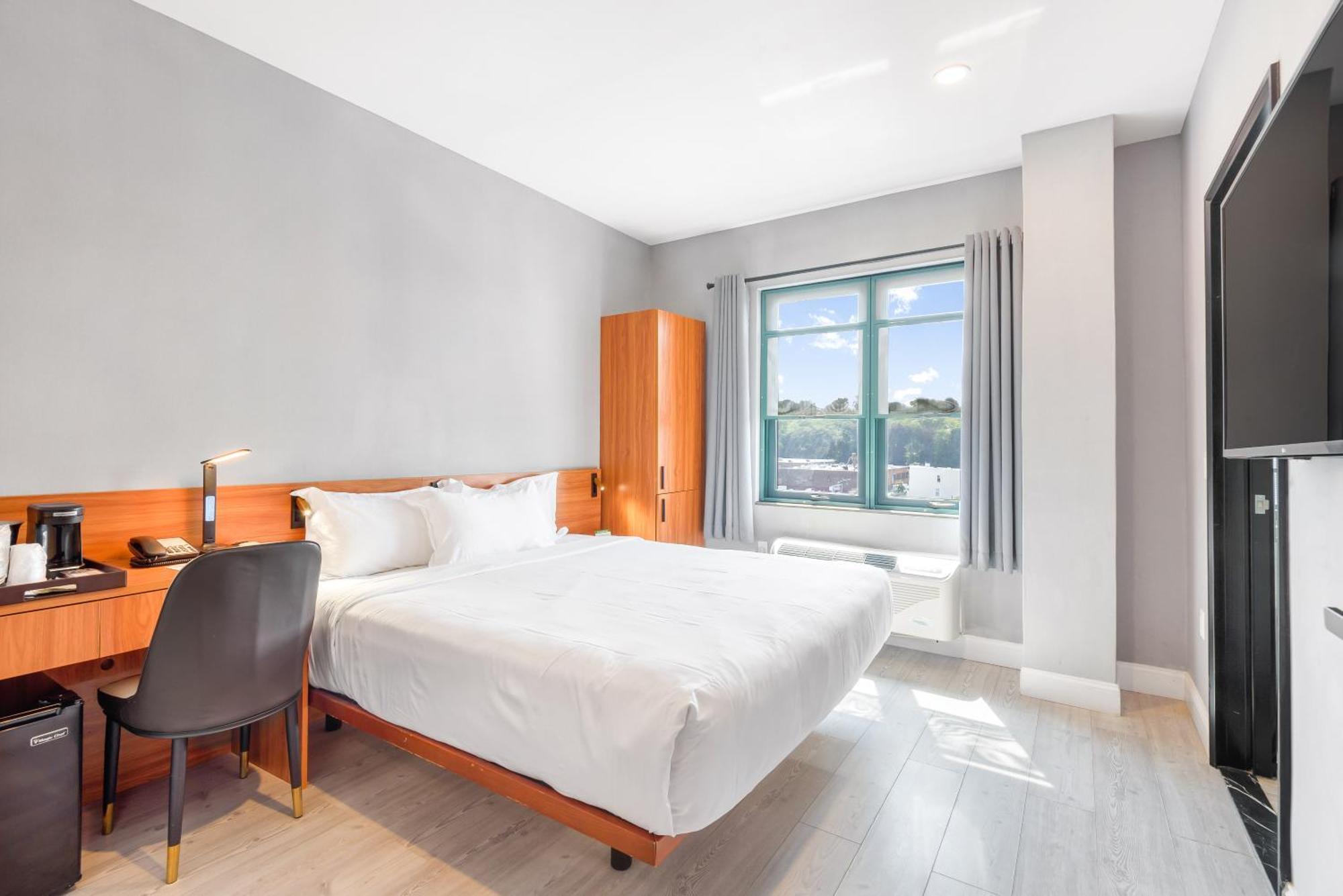 Liberty View Brooklyn Hotel New York City Exterior photo