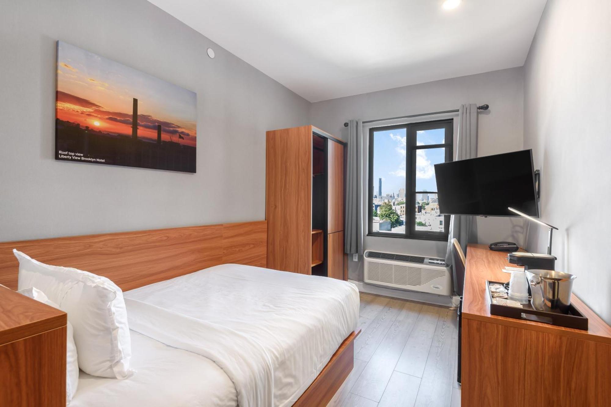 Liberty View Brooklyn Hotel New York City Exterior photo