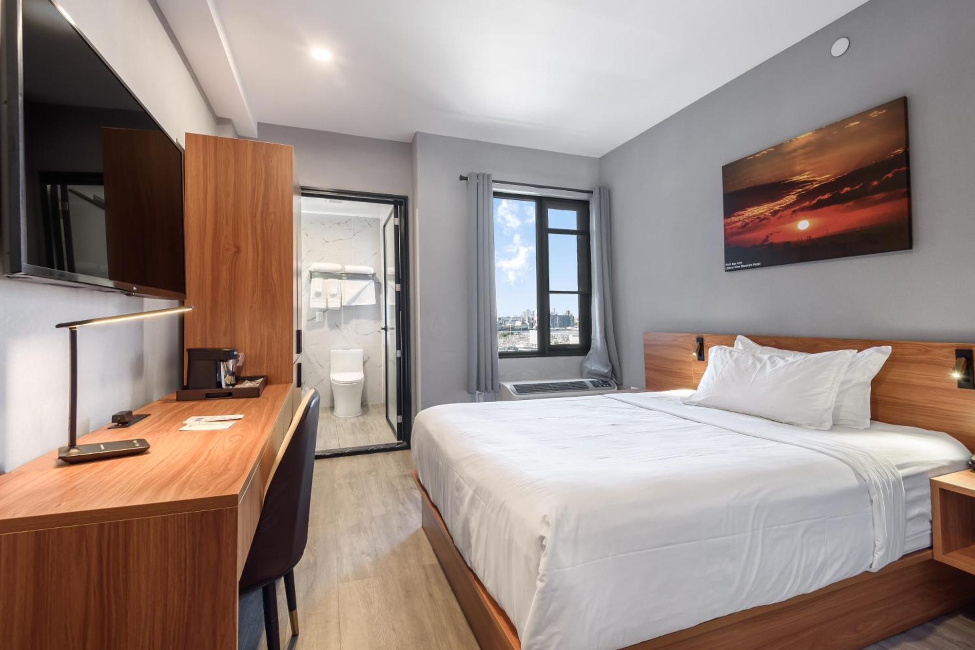 Liberty View Brooklyn Hotel New York City Exterior photo